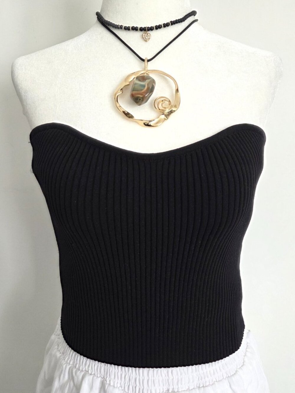 Forever 21 Ribbed Sweetheart Tube Top Large Black Minimalist Going Out Rave NWT - Picture 2 of 11